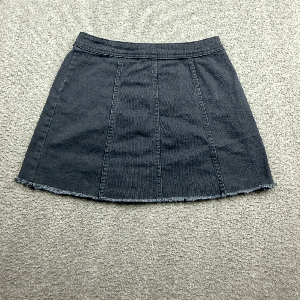 H&M Divided Black Denim Women's 4 Button‎ Front Mini Skirt Raw Hem